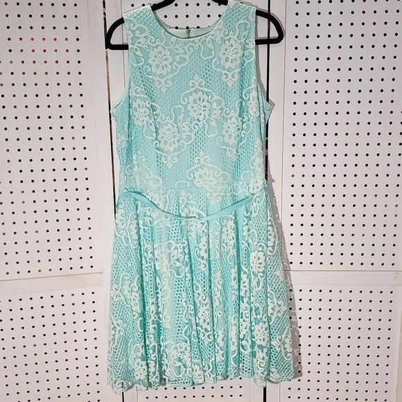 Melonie T Dresses & Skirts - Melonie T Size 14 Lace Midi Dress Sleeveless Aqua